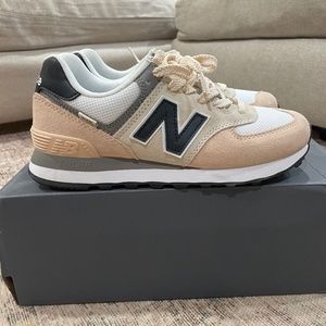 Women’s New Balance 574 Sneakers, Size 7